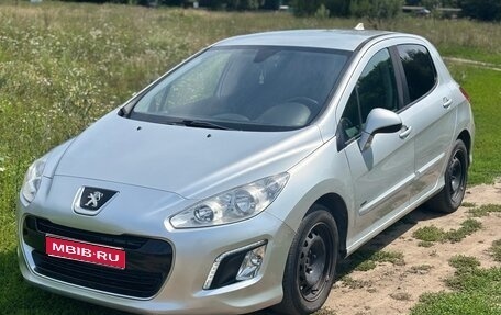Peugeot 308 II, 2011 год, 345 000 рублей, 1 фотография