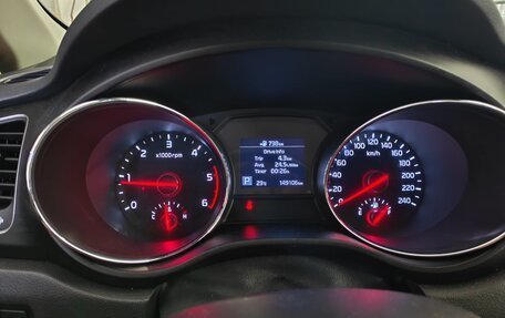 KIA Carnival III, 2018 год, 2 770 000 рублей, 32 фотография