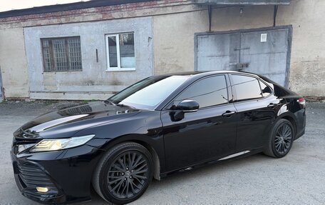 Toyota Camry, 2019 год, 2 300 000 рублей, 6 фотография