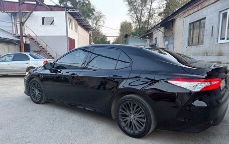 Toyota Camry, 2019 год, 2 300 000 рублей, 7 фотография