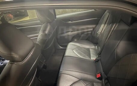 Toyota Camry, 2019 год, 2 300 000 рублей, 12 фотография
