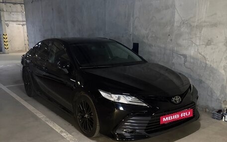 Toyota Camry, 2019 год, 2 300 000 рублей, 9 фотография