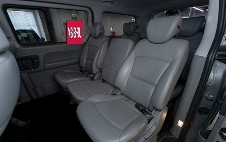 Hyundai Grand Starex Grand Starex I рестайлинг 2, 2019 год, 4 600 000 рублей, 12 фотография