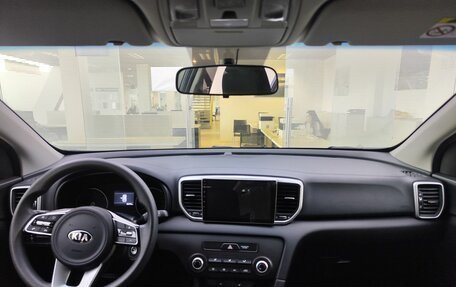 KIA Sportage IV рестайлинг, 2020 год, 2 415 000 рублей, 17 фотография