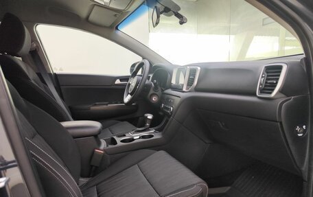 KIA Sportage IV рестайлинг, 2020 год, 2 415 000 рублей, 13 фотография