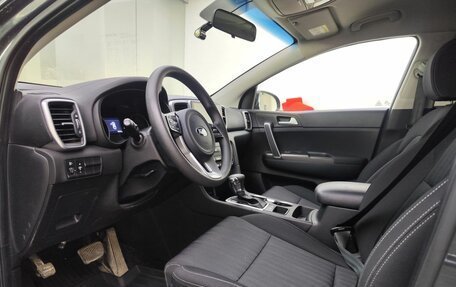 KIA Sportage IV рестайлинг, 2020 год, 2 415 000 рублей, 20 фотография