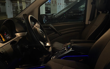 Mercedes-Benz Viano, 2012 год, 2 750 000 рублей, 17 фотография