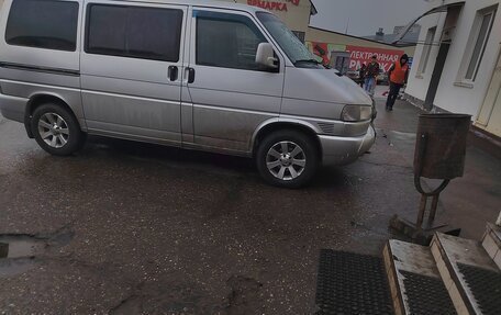 Volkswagen Caravelle T4, 2003 год, 890 000 рублей, 8 фотография