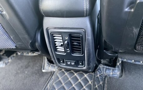 Jeep Grand Cherokee, 2013 год, 2 700 000 рублей, 24 фотография