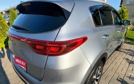 KIA Sportage IV рестайлинг, 2020 год, 2 100 000 рублей, 7 фотография