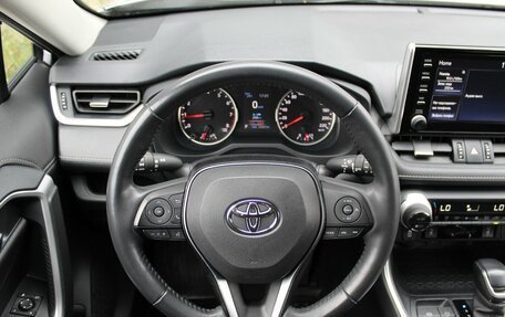 Toyota RAV4, 2021 год, 3 420 000 рублей, 8 фотография