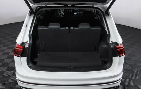 Volkswagen Tiguan II, 2023 год, 3 998 000 рублей, 11 фотография