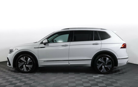 Volkswagen Tiguan II, 2023 год, 3 998 000 рублей, 9 фотография