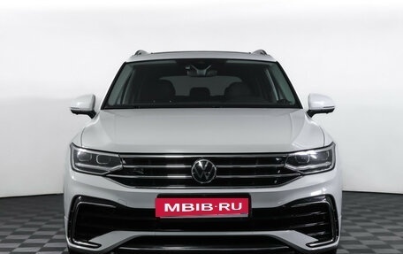 Volkswagen Tiguan II, 2023 год, 3 998 000 рублей, 3 фотография