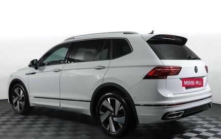 Volkswagen Tiguan II, 2023 год, 3 998 000 рублей, 8 фотография