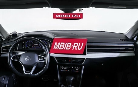 Volkswagen Tiguan II, 2023 год, 3 998 000 рублей, 19 фотография