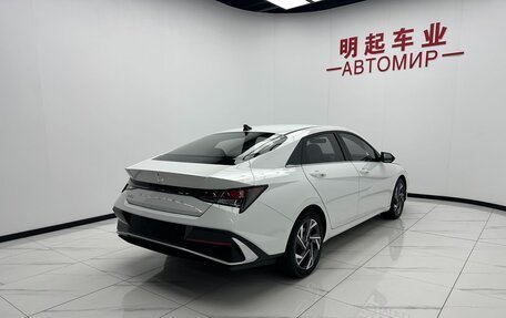 Hyundai Elantra, 2023 год, 1 190 000 рублей, 4 фотография