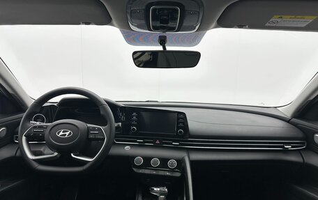 Hyundai Elantra, 2023 год, 1 190 000 рублей, 7 фотография