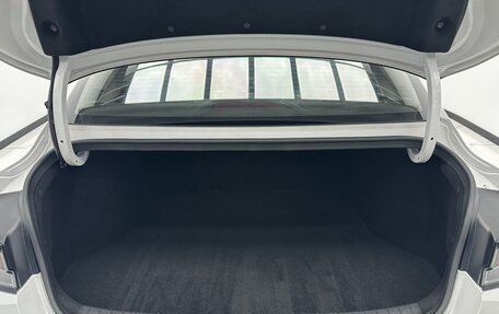 Hyundai Elantra, 2023 год, 1 190 000 рублей, 16 фотография