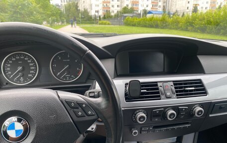 BMW 5 серия, 2010 год, 1 500 000 рублей, 11 фотография