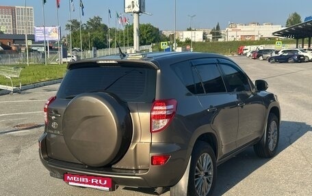 Toyota RAV4, 2010 год, 1 550 000 рублей, 16 фотография