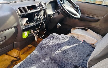 Mazda Bongo IV, 2002 год, 300 000 рублей, 7 фотография