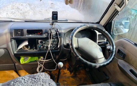 Mazda Bongo IV, 2002 год, 300 000 рублей, 8 фотография