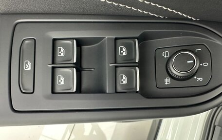 Volkswagen Golf VIII, 2023 год, 1 520 000 рублей, 10 фотография