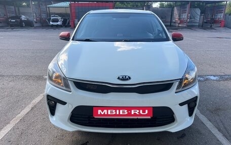KIA Rio IV, 2018 год, 670 000 рублей, 2 фотография