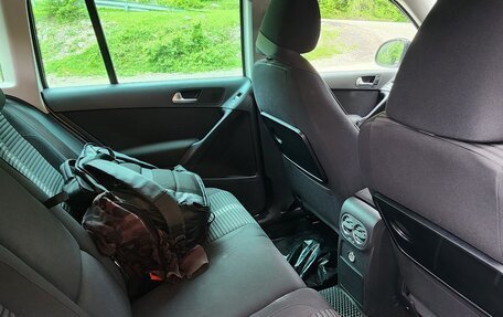 Volkswagen Tiguan I, 2010 год, 880 000 рублей, 11 фотография