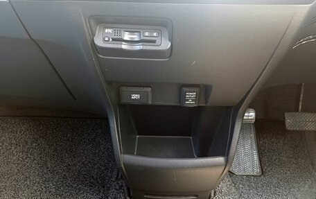 Honda Freed I, 2010 год, 1 130 000 рублей, 10 фотография