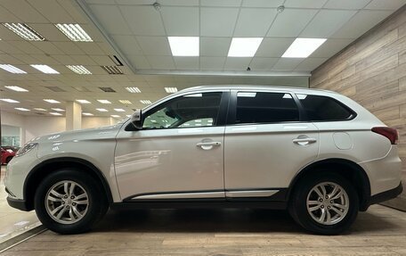 Mitsubishi Outlander III рестайлинг 3, 2015 год, 1 550 000 рублей, 7 фотография
