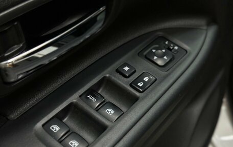 Mitsubishi Outlander III рестайлинг 3, 2015 год, 1 550 000 рублей, 25 фотография