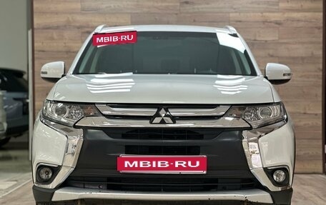 Mitsubishi Outlander III рестайлинг 3, 2015 год, 1 550 000 рублей, 3 фотография