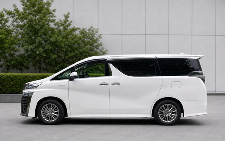 Toyota Vellfire II, 2019 год, 4 490 000 рублей, 3 фотография