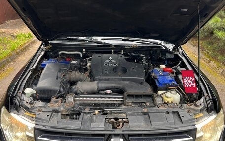 Mitsubishi Pajero IV, 2008 год, 1 259 000 рублей, 12 фотография