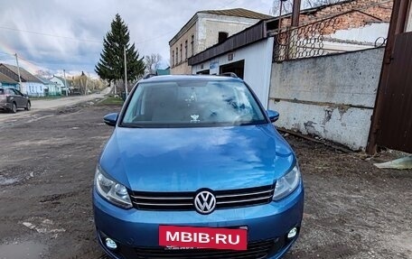 Volkswagen Touran III, 2011 год, 790 000 рублей, 4 фотография