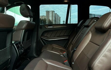 Mercedes-Benz GL-Класс, 2014 год, 2 596 800 рублей, 15 фотография