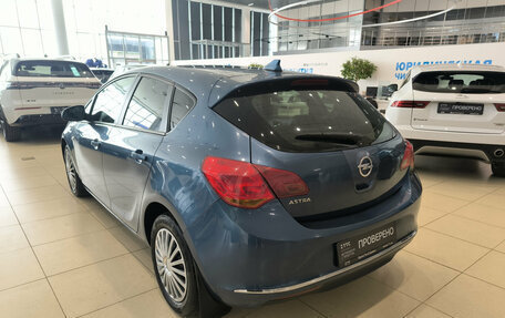 Opel Astra J, 2012 год, 590 000 рублей, 11 фотография
