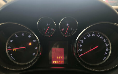 Opel Astra J, 2012 год, 590 000 рублей, 17 фотография