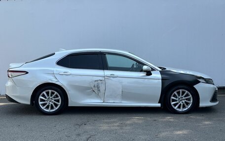 Toyota Camry, 2021 год, 1 500 000 рублей, 4 фотография