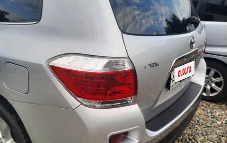 Toyota Highlander III, 2013 год, 2 100 000 рублей, 4 фотография