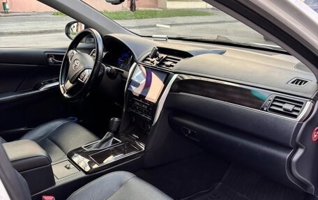 Toyota Camry, 2016 год, 2 100 000 рублей, 9 фотография