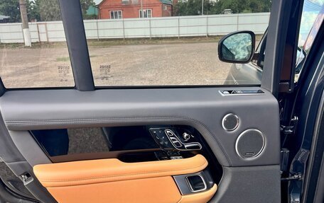 Land Rover Range Rover IV рестайлинг, 2019 год, 11 000 000 рублей, 12 фотография