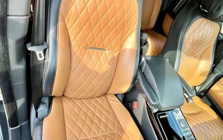 Land Rover Range Rover IV рестайлинг, 2019 год, 11 000 000 рублей, 19 фотография