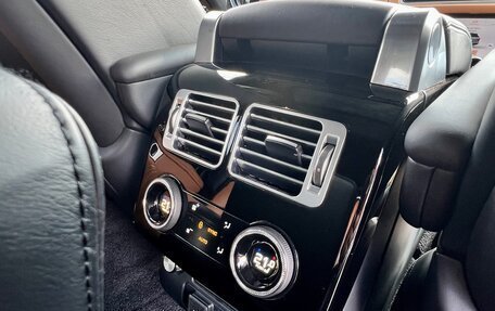Land Rover Range Rover IV рестайлинг, 2019 год, 11 000 000 рублей, 30 фотография