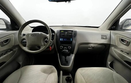 Hyundai Tucson III, 2005 год, 675 000 рублей, 13 фотография