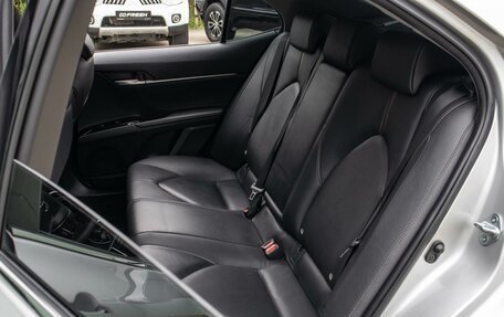 Toyota Camry, 2019 год, 3 099 000 рублей, 9 фотография