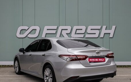 Toyota Camry, 2019 год, 3 099 000 рублей, 2 фотография