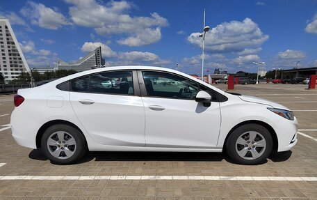 Chevrolet Cruze II, 2017 год, 970 000 рублей, 2 фотография